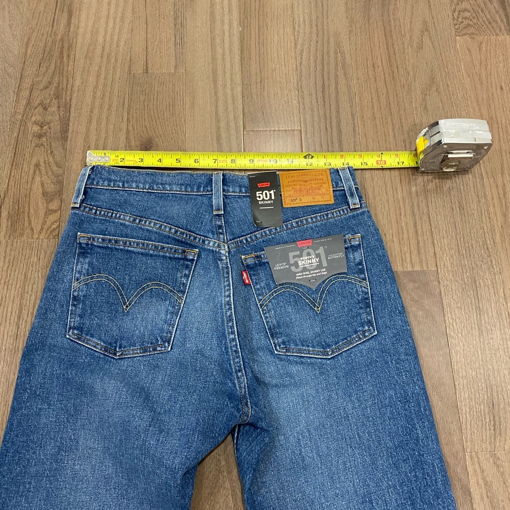Last one Levi's 501™ High Waist Skinny Jeans - Picture 13 of 16